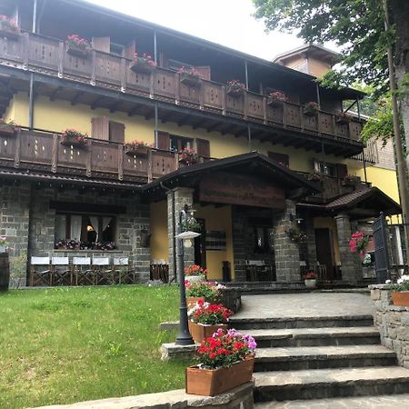 Albergo Bertocchi Collagna Dış mekan fotoğraf