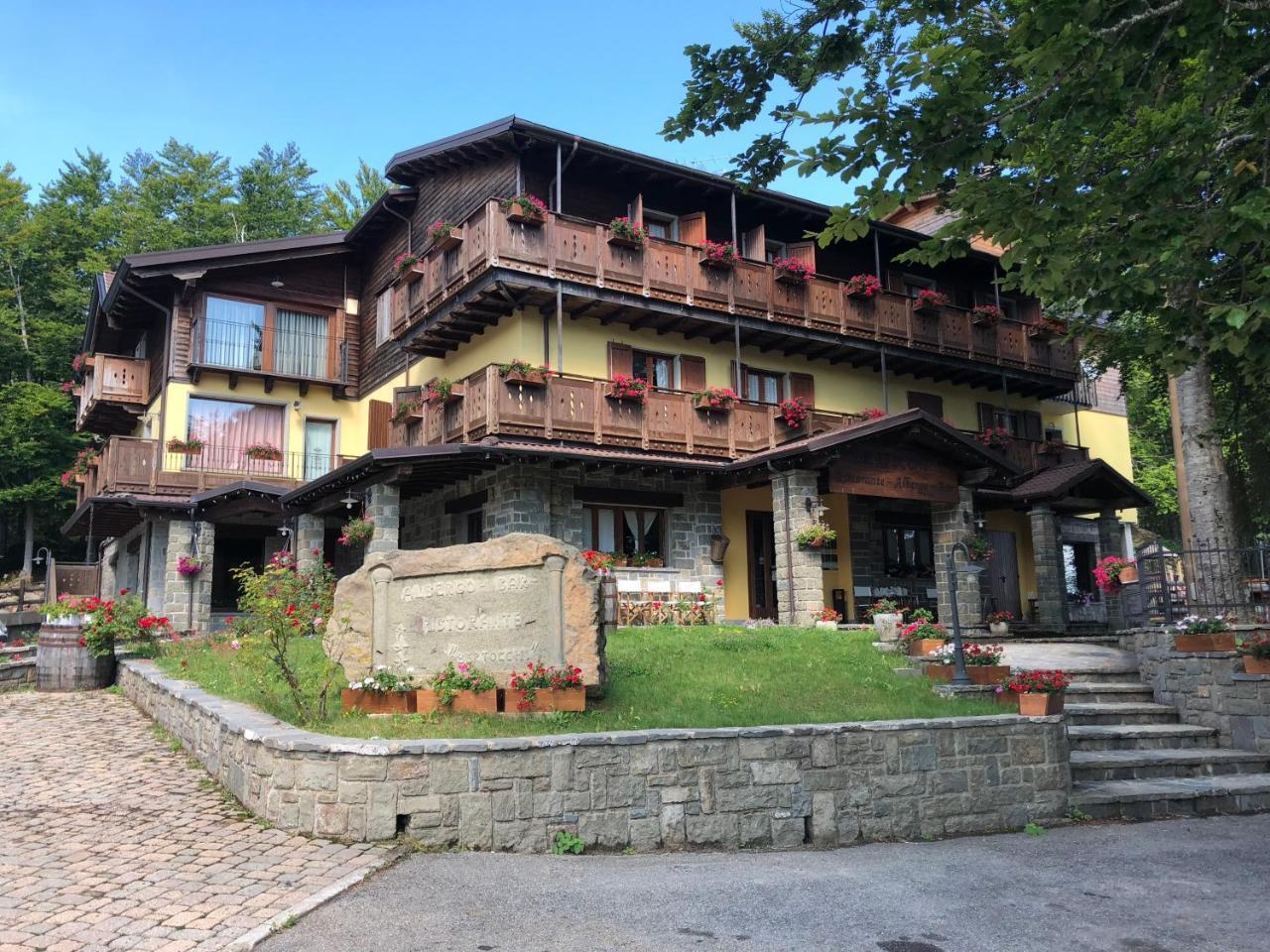 Albergo Bertocchi Collagna Dış mekan fotoğraf